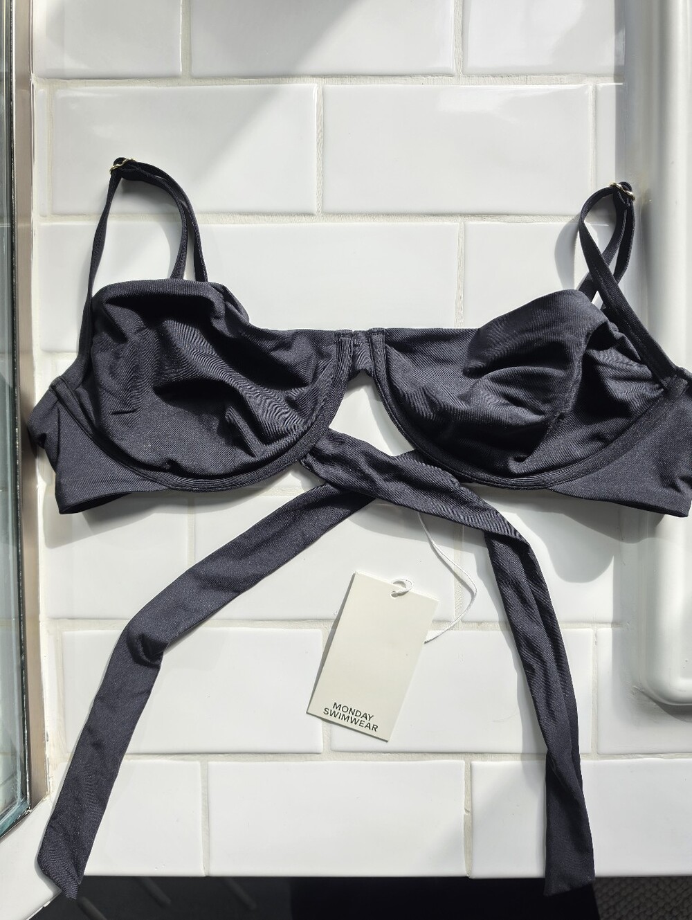 Capri Top In Black - Picture 10 of 16